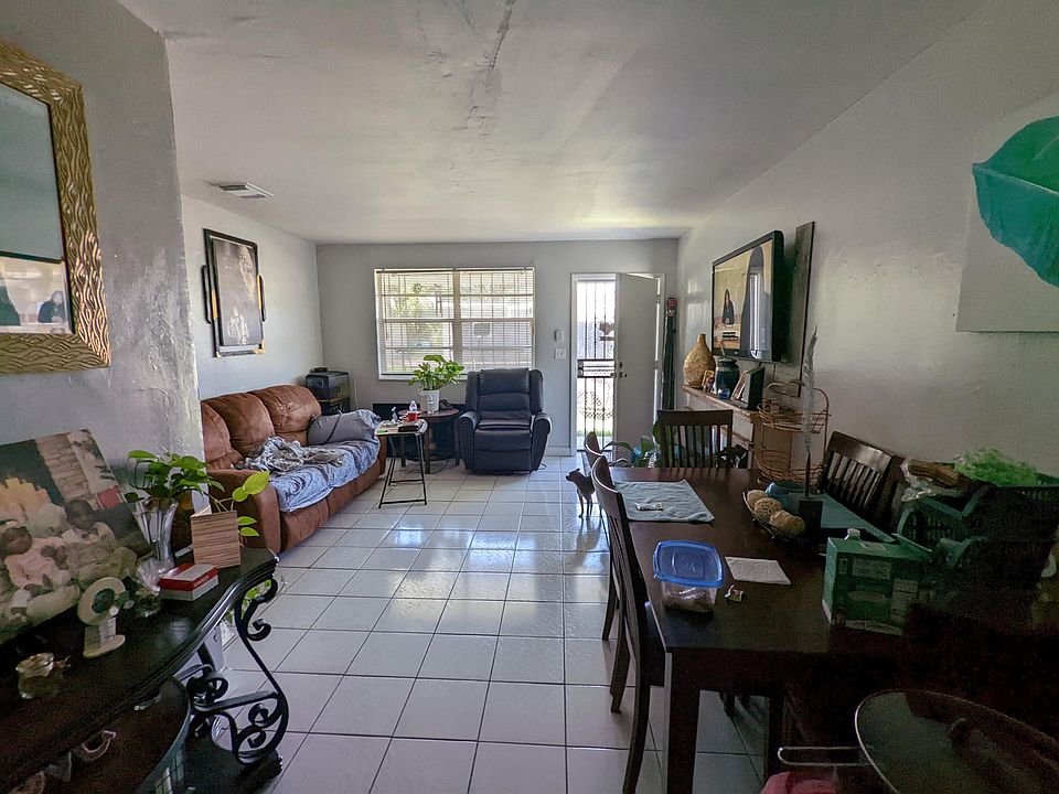 2nd image of 1467 NW 44th St