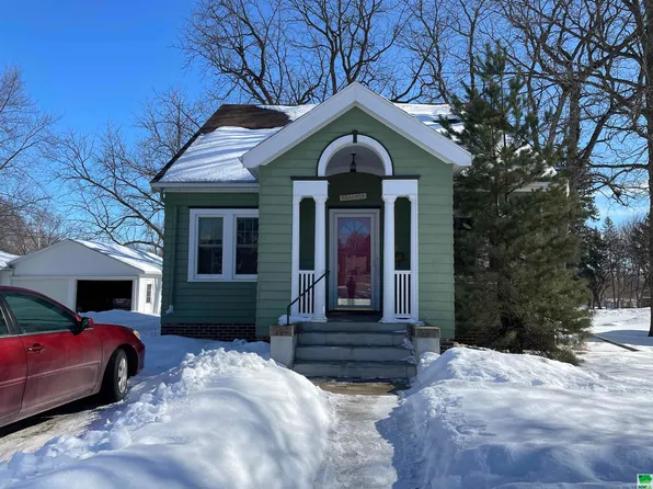 211 Albany Ave SE, Orange City, IA 51041