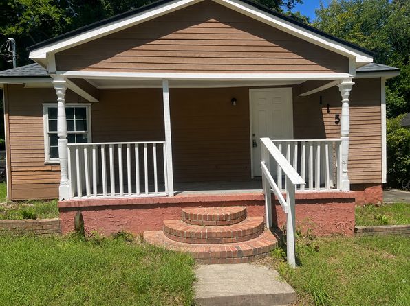 1145 Davis Cir