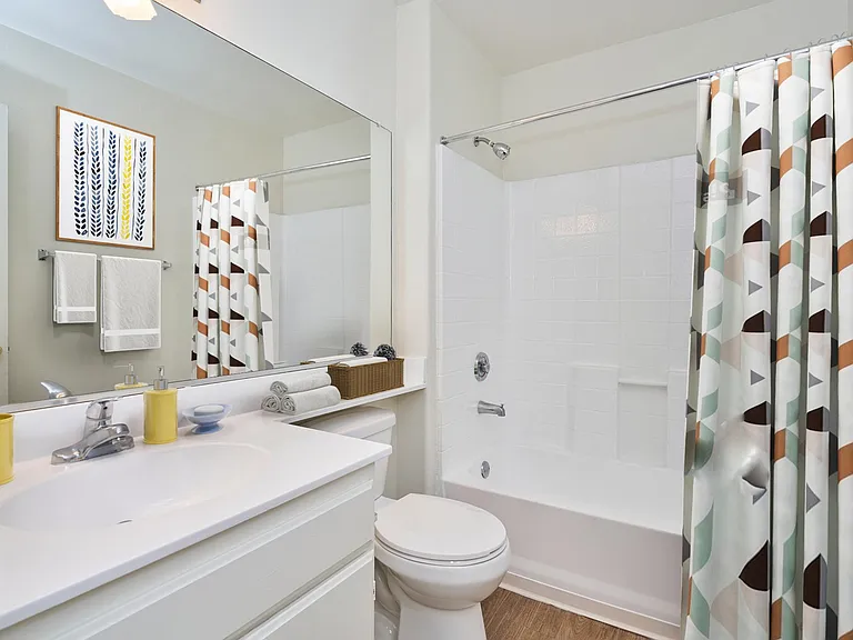 River Ranch Townhomes & Apartments — Photo 35
