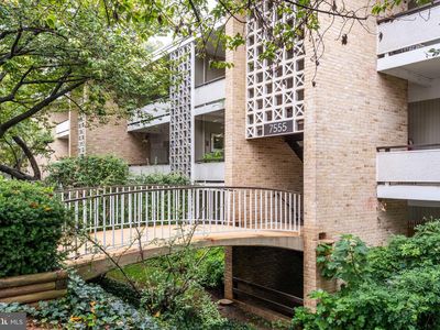 7555 Spring Lake Dr APT D1, Bethesda, MD, 20817