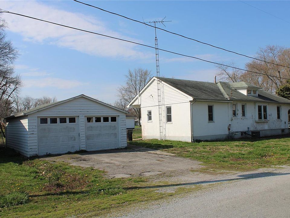 204 S 1st St, Coulterville, IL 62237 Zillow