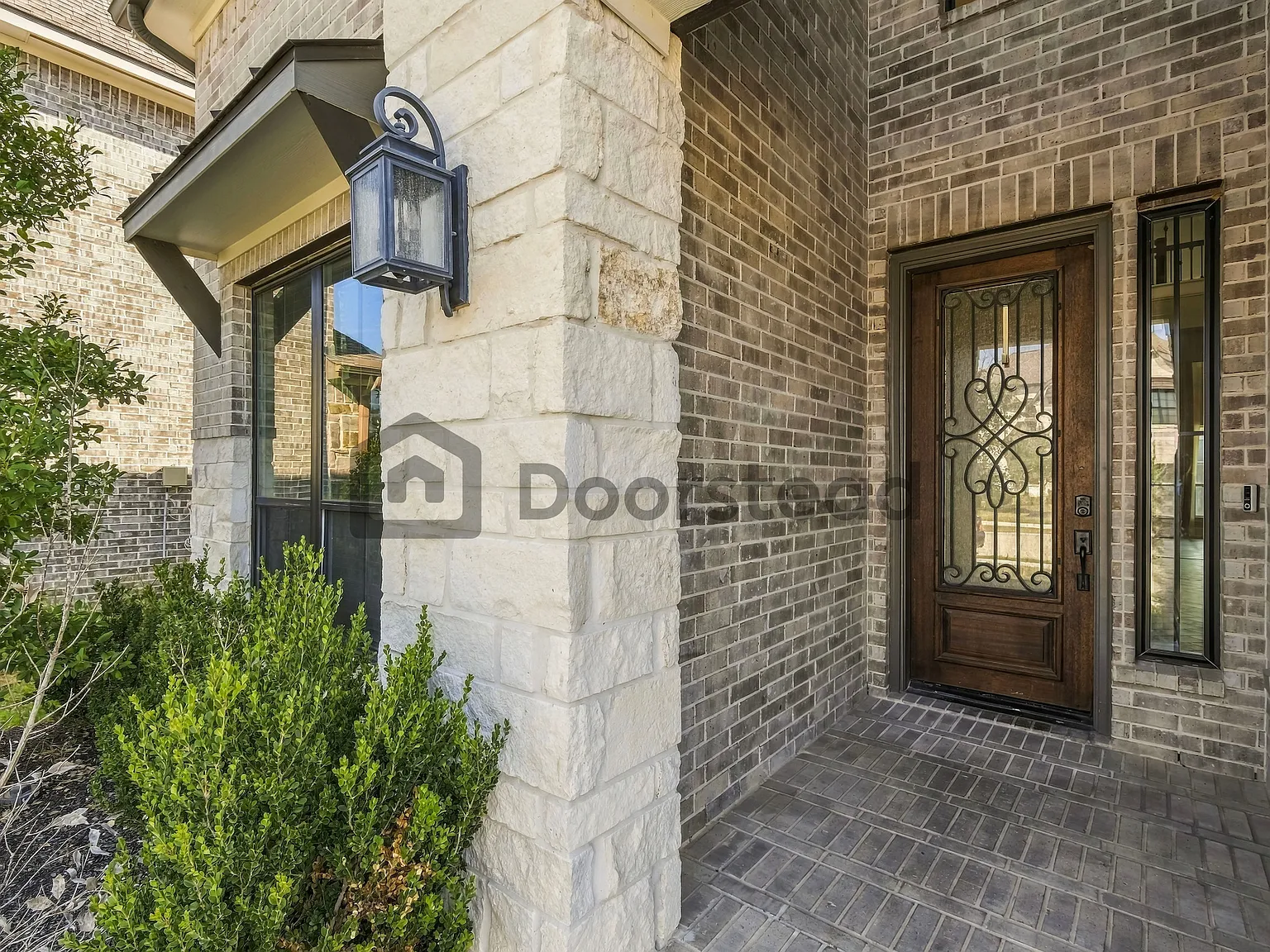 5 bed, 3.0 bath, 3166 sqft, $3,700 — Photo 4