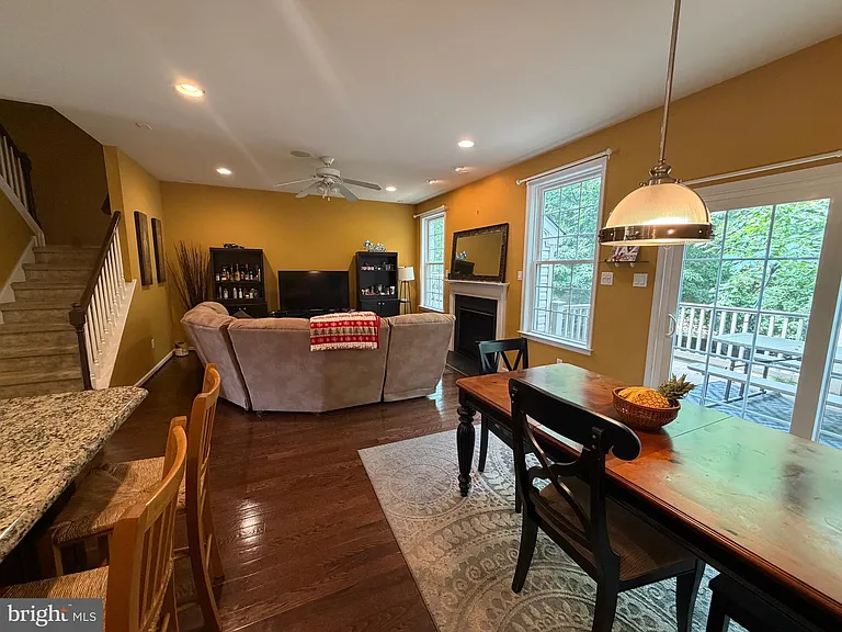 2735 Keebler Ct — Photo 8