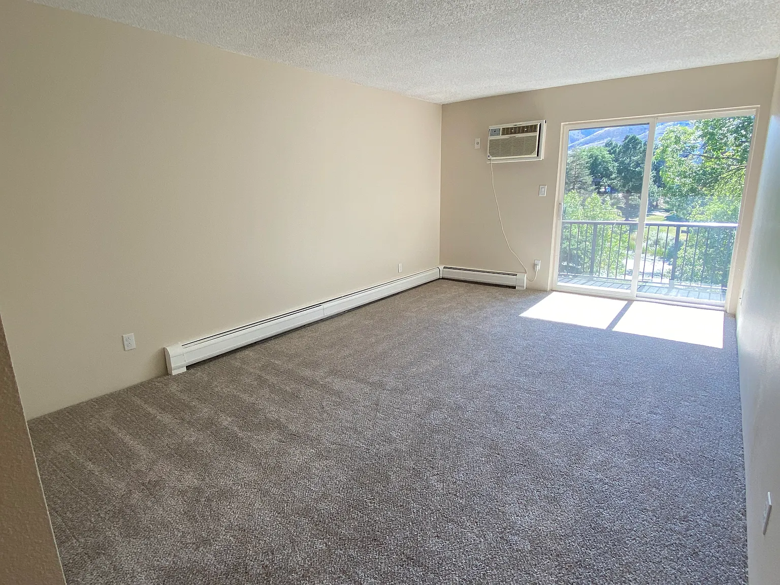 1 bed, 600 sqft, $1,600 — Photo 4