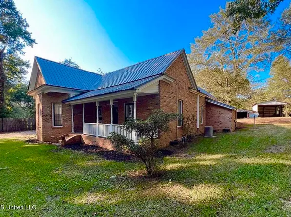 402 E Willow Dr, Braxton, MS 39044