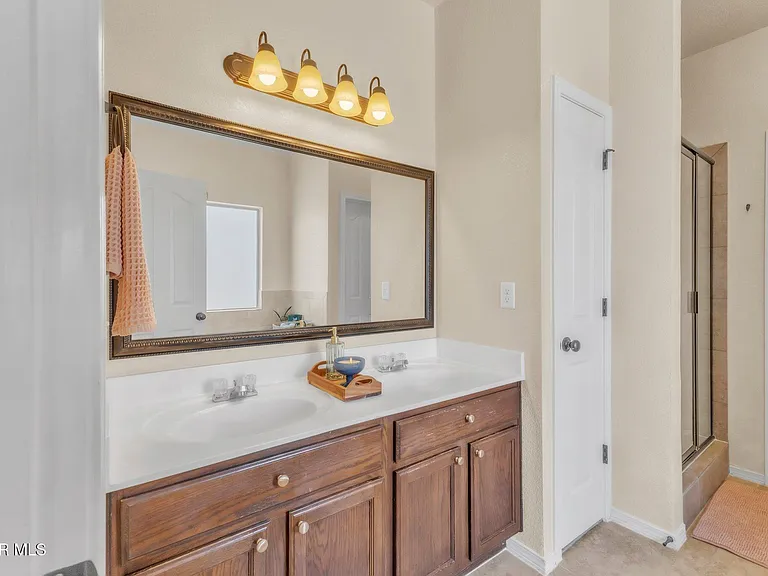 7359 Burntside Ln — Photo 14