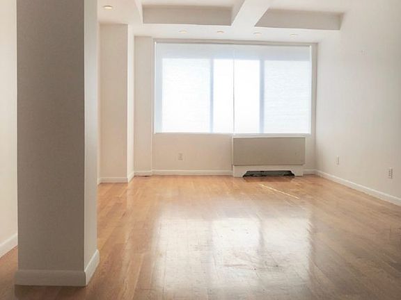3rd image of 525 E 11th St APT 5E