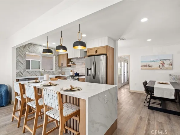 3858 Ladoga Ave, Long Beach, CA 90808