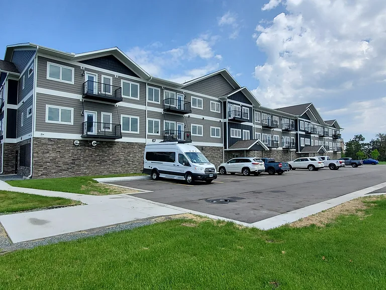 715 Lake Shore Dr NE #203 — Photo 7