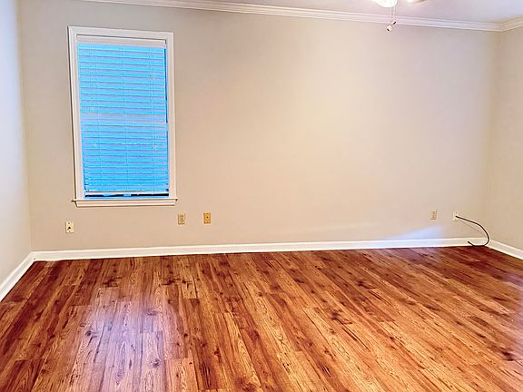 5th image of 6641 Blue Spruce Dr