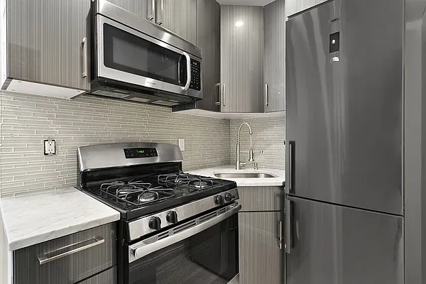 Rented by Compass | media 7