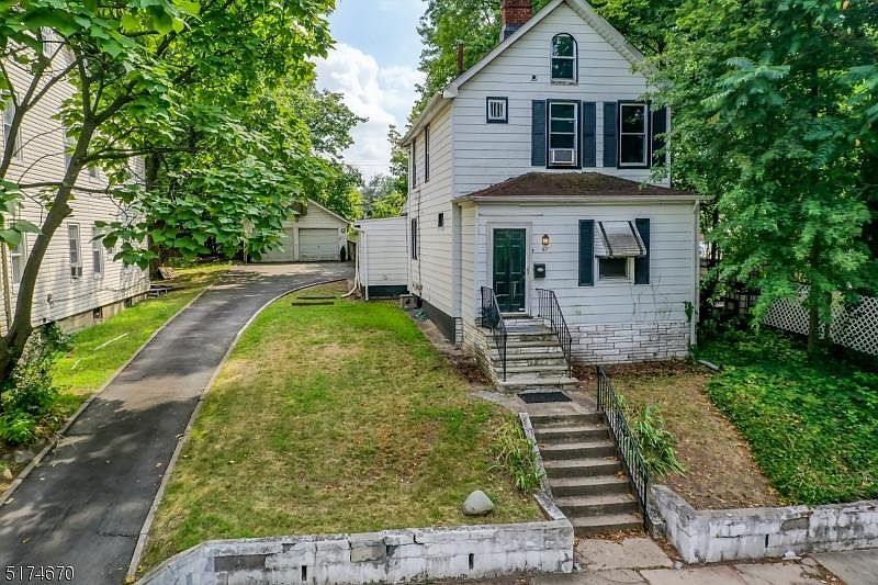 1st image of 87 Fair St