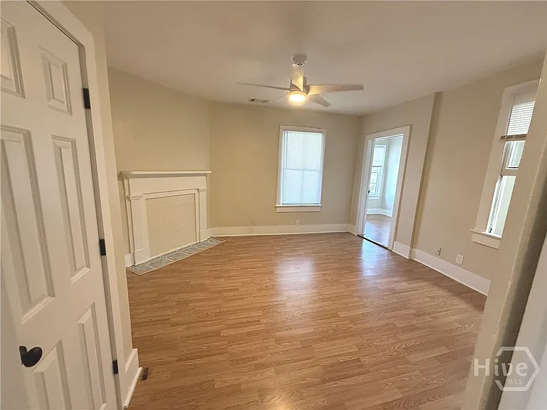 218 W Anderson St #UPPER — Photo 36