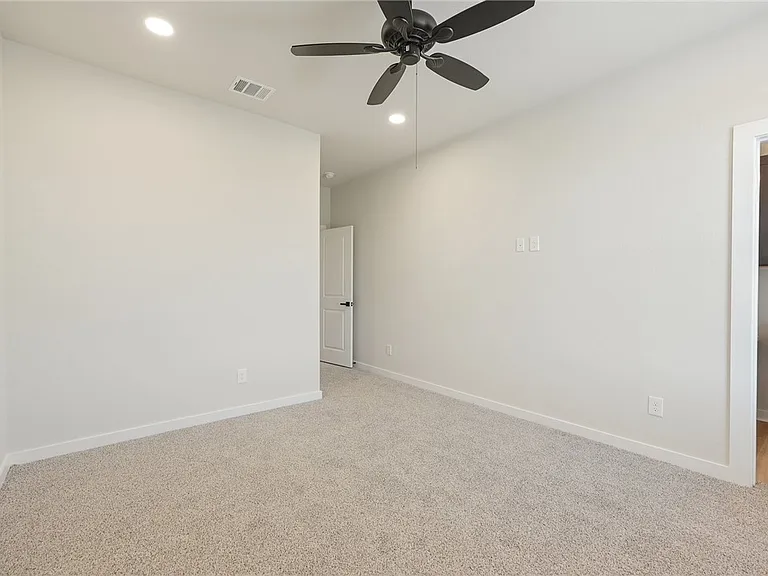 4091 General Pkwy — Photo 13