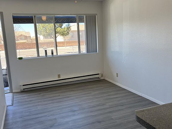 4th image of 600 Morris St NE #8