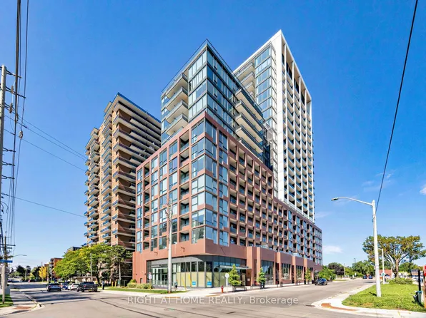 28 Ann St #1016, Mississauga, ON L5G 3G1