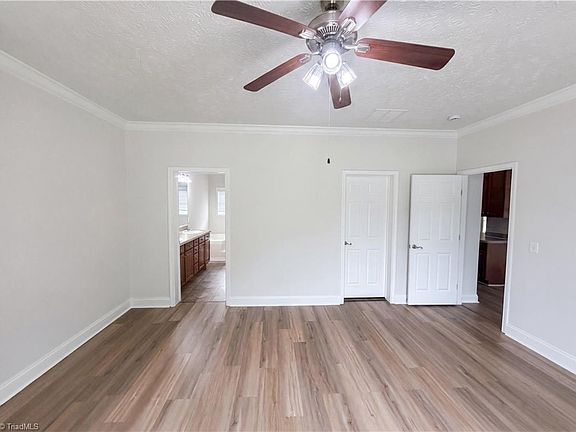 4th image of 7142 Ellison Rd