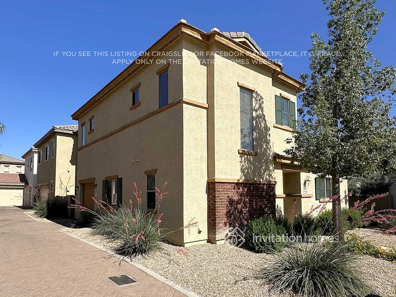 22075 N 103rd Ln — Photo 2