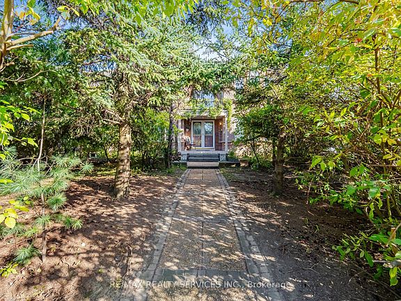 3rd image of 8 Riverbank Rd