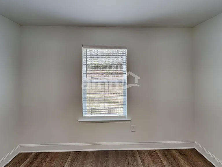 945 Carnelian Ln — Photo 18