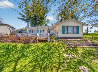 19380 E Chippewa Dr, Rodney, MI 49342