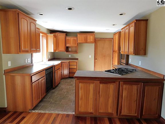 5th image of 1610 E 26th Ave
