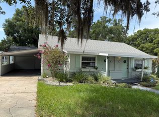 1124 E 1st Ave #B, Mount Dora, FL 32757