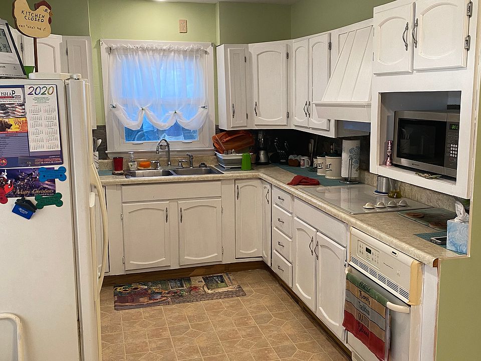 1st image of 22425 235th St