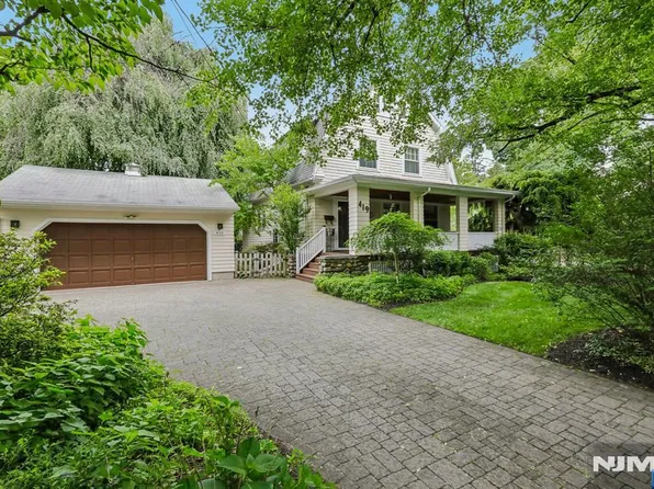 419 Hollywood Avenue, Ho-Ho-Kus, NJ 07423