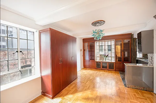 Rented by Compass | media 12