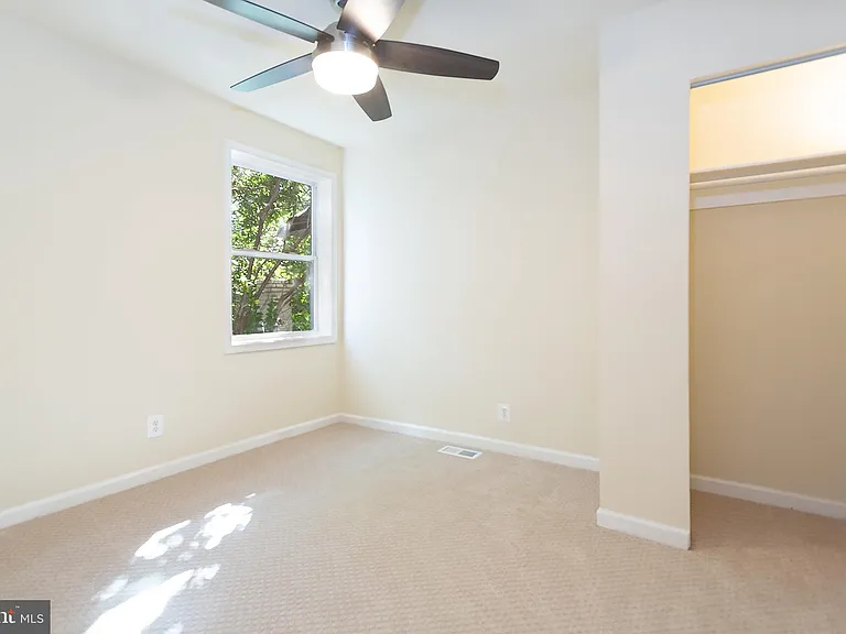 5321 Gay St NE — Photo 25