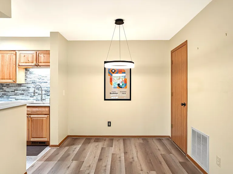 4660 White Rock Cir #5 — Photo 4