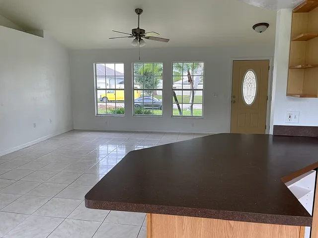 33 Kenly St — Photo 2