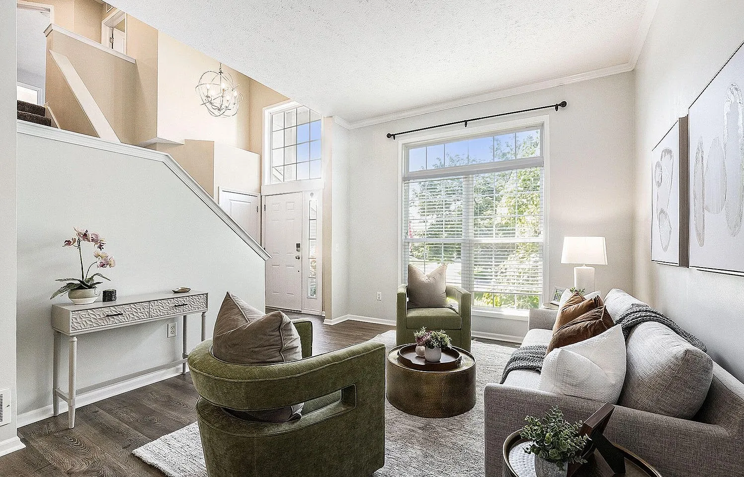 4 bed, 2770 sqft, $3,200 — Photo 4