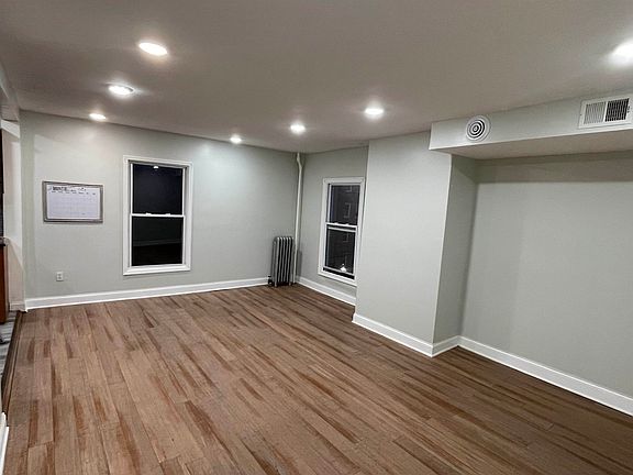 4th image of 113 Belmont Ave Floor 2