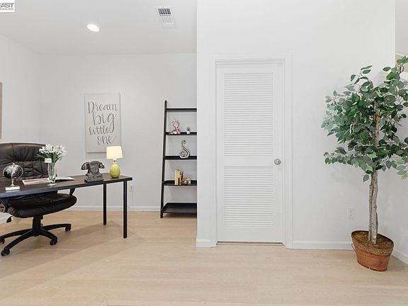5th image of 6677 S Mariposa Ln