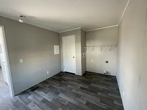 C4 Trailerville Ct — Photo 5