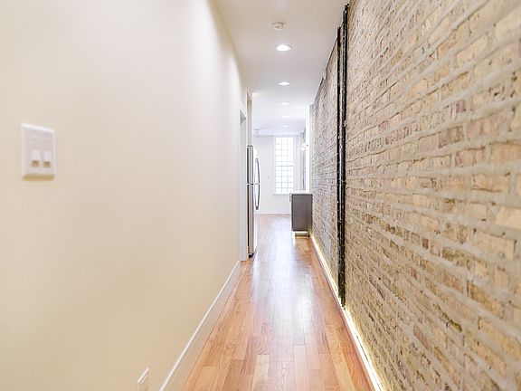 5th image of 6529 N Lakewood Ave #1