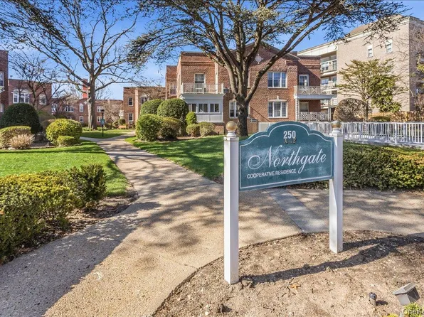 250 Central Avenue #C111, Lawrence, NY 11559