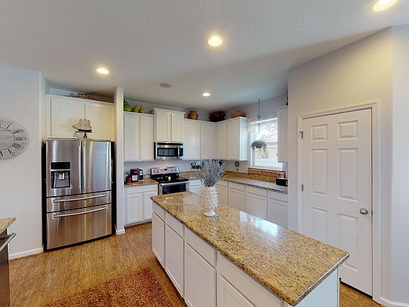 4th image of 5901 Dexter Ct