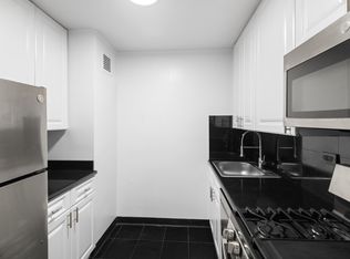 320 E 23rd St APT 17B, New York, NY 10010