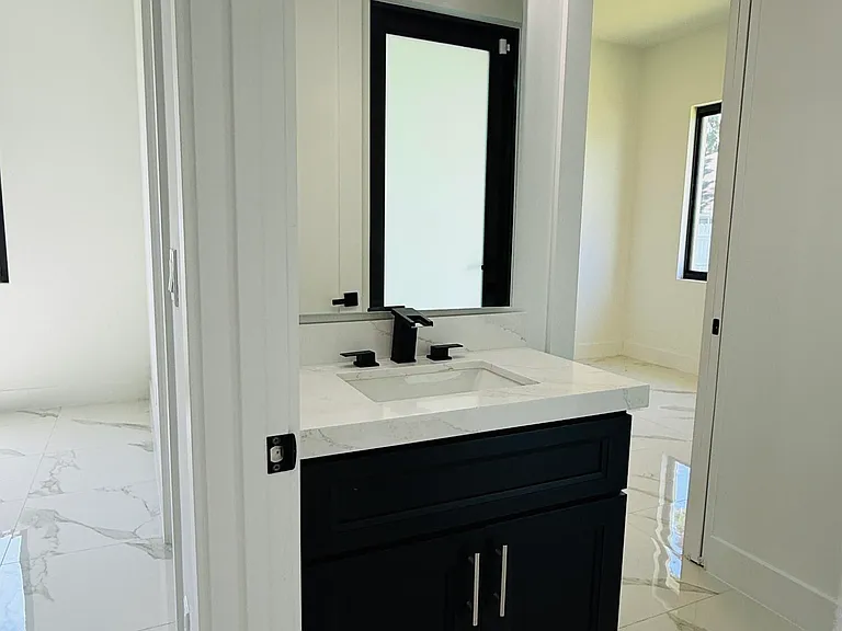 1701 SW Cannon Ave — Photo 22