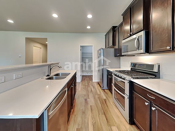 4th image of 9011 NE 165th Ave