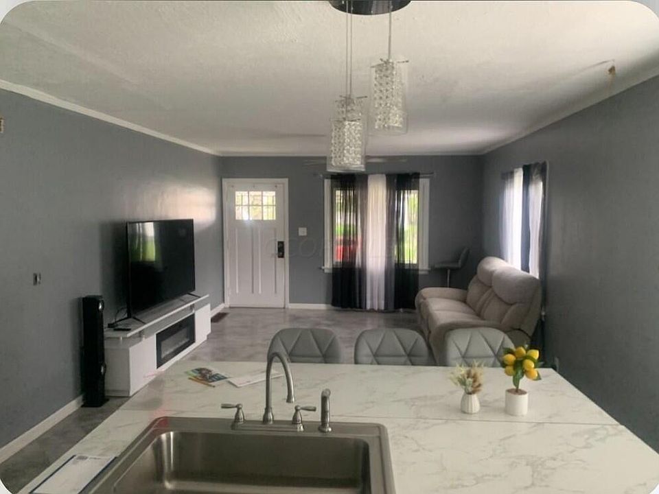 2nd image of 145 Shoop Ave