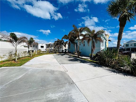 5th image of 1307 Nettles Blvd