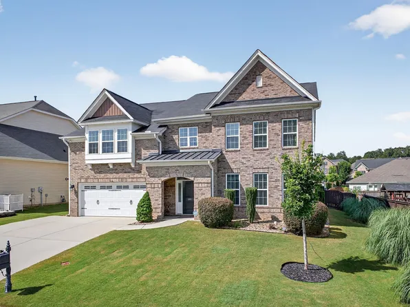 355 Leigh Creek Dr, Simpsonville, SC 29681