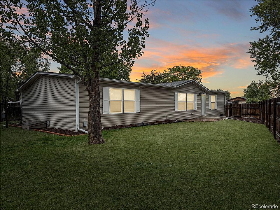 1st image of 320 Glen Ayre Street