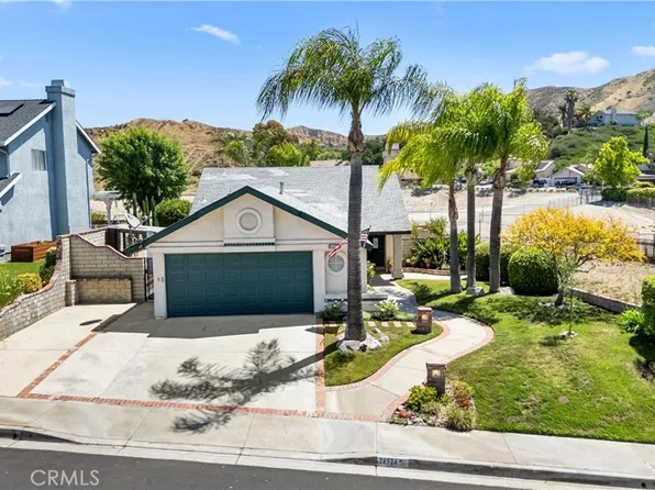 28924 Raintree Ln, Santa Clarita, CA 91390
