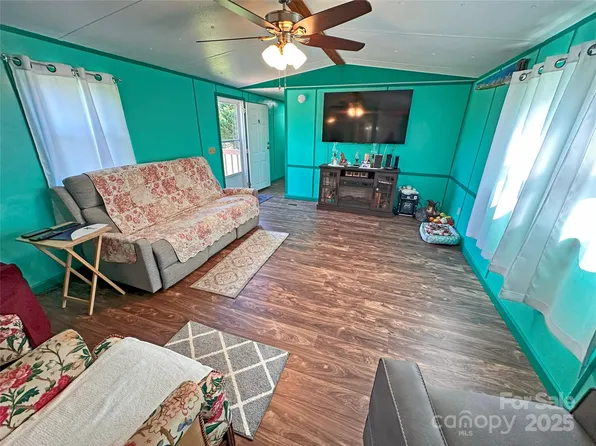 589 Owls Den Rd, Lincolnton, NC 28092